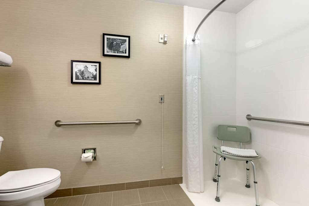 Comfort Inn & Suites Fayetteville-University Area Quarto foto